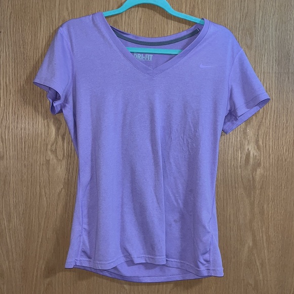 2 - Nike Dri-Fit Women’s Medium Bundle - Picture 3 of 4